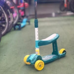 اسکوتر صندل دار و چراغدار